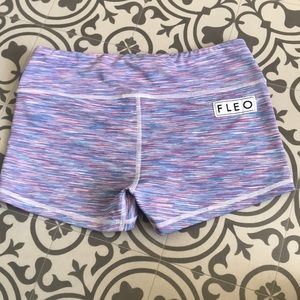 FLEO original size M. Bubblegum color and so soft!